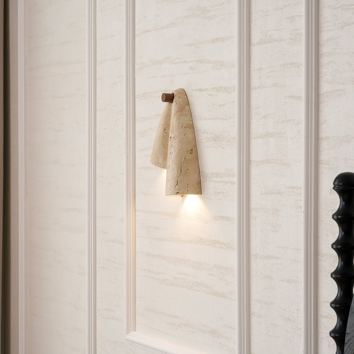 pearlmont-travertine-wall-lamp