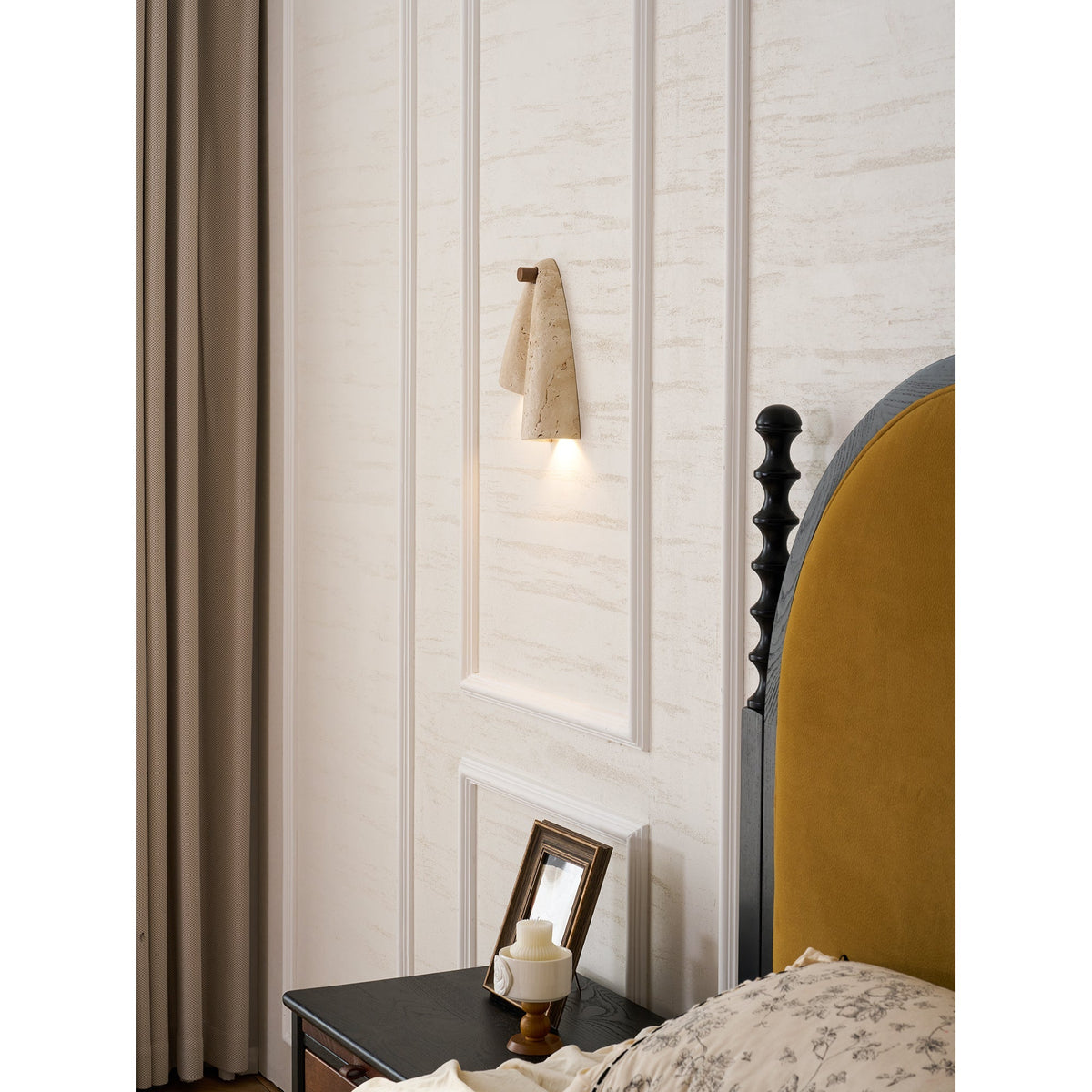 pearlmont-travertine-wall-lamp