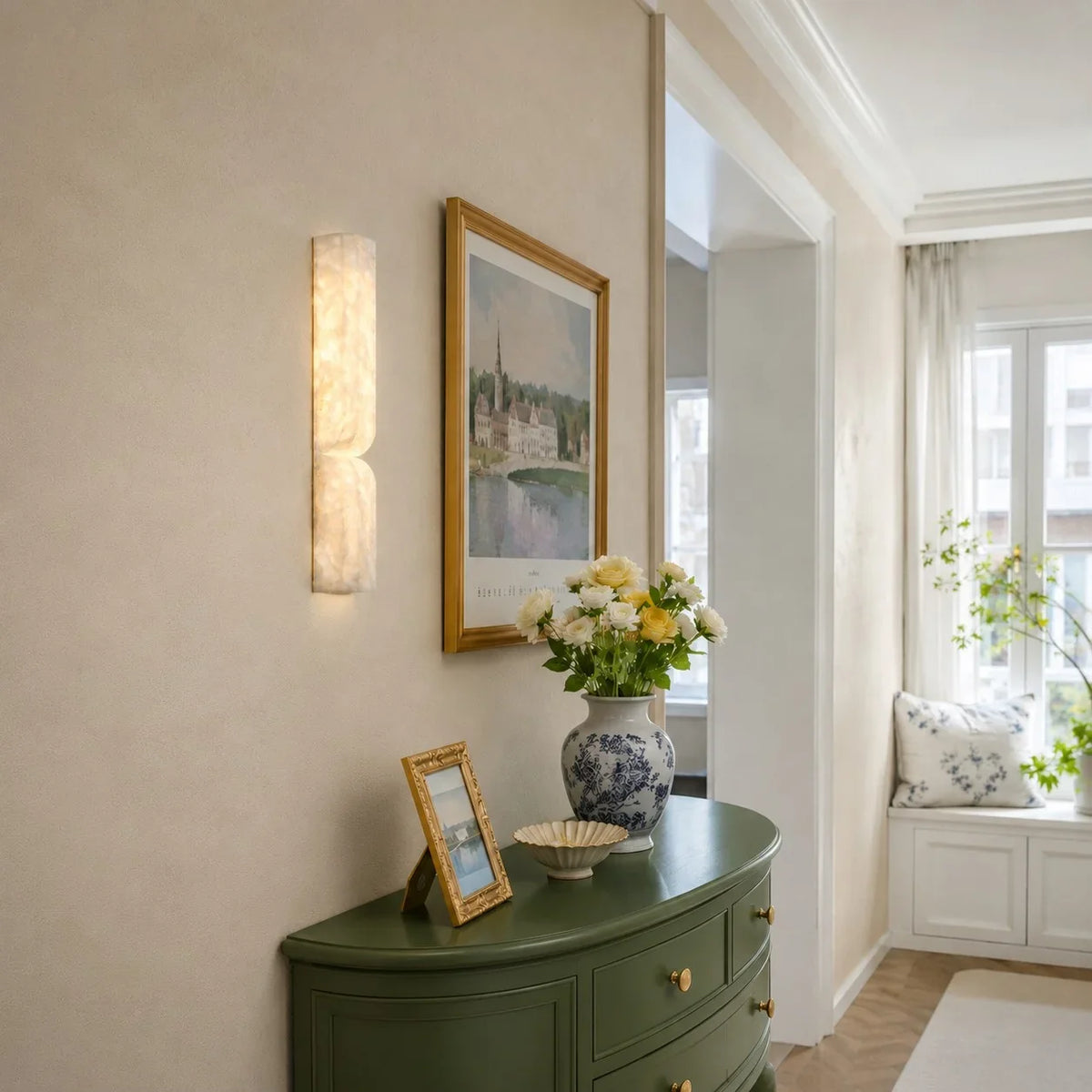 perysse-modern-sculptural-alabaster-wall-lamp