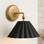 vesta-farmhouse-gold-leaf-scallop-wall-sconce