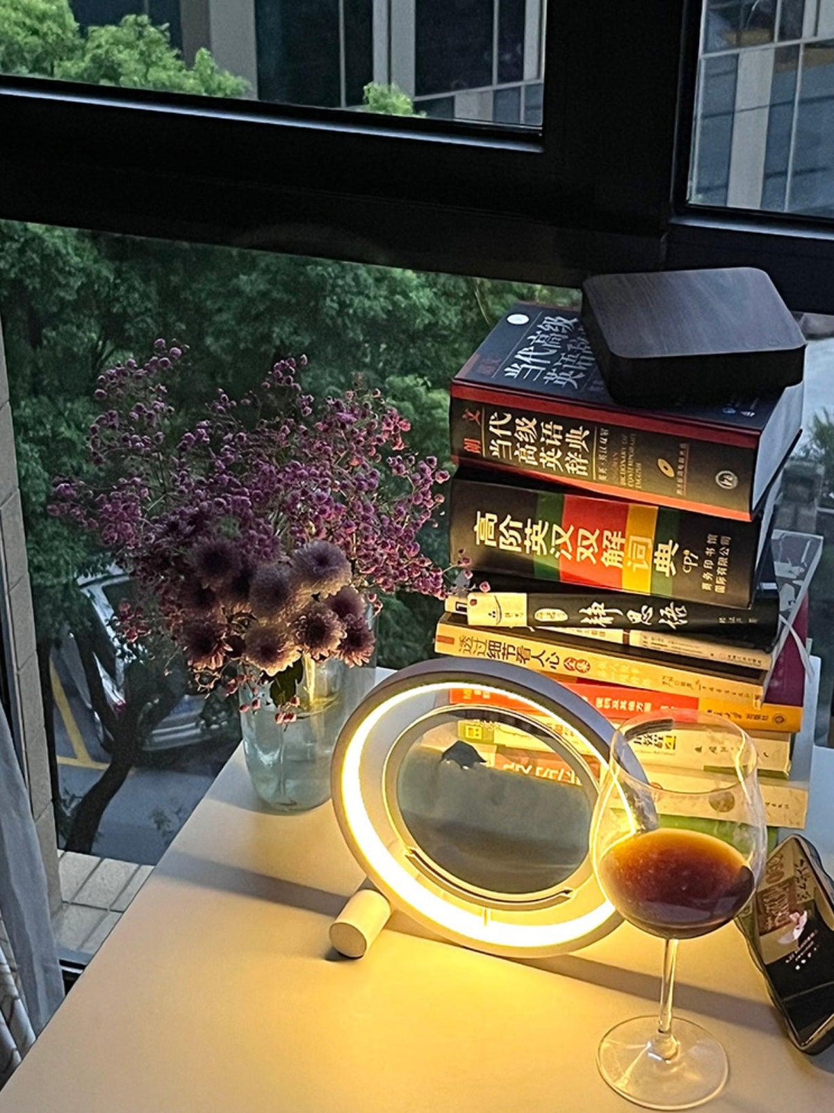 Relaxing Sand Built In Battery Table Lamp