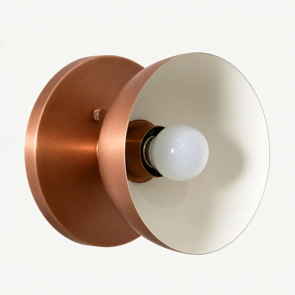 contemporary-1-light-round-brass-wall-light