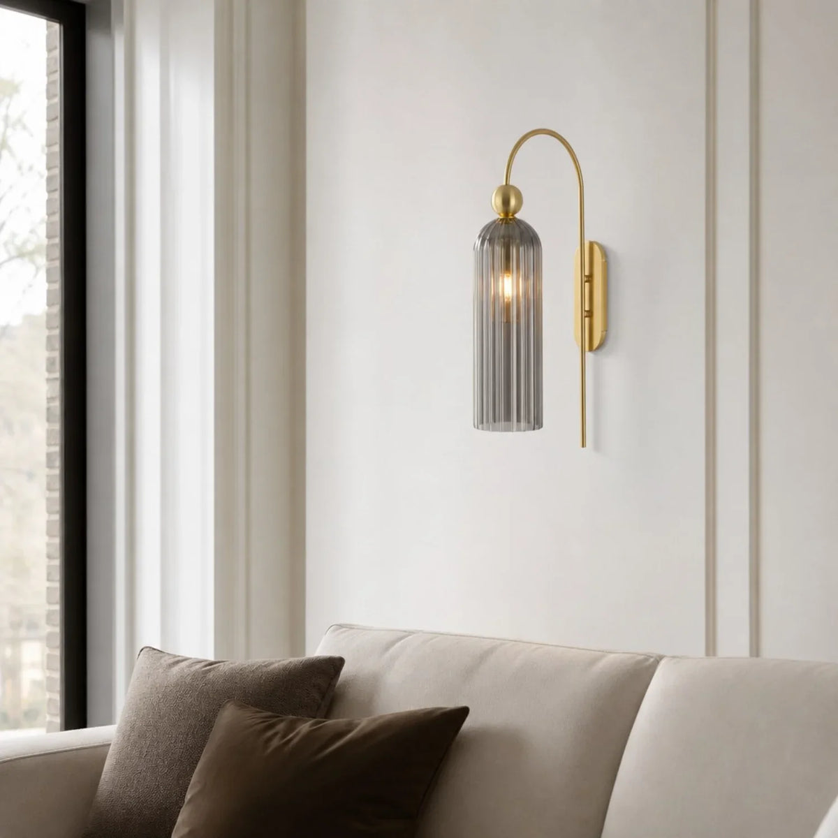 azura-modern-cylinder-vertical-glass-wall-sconce