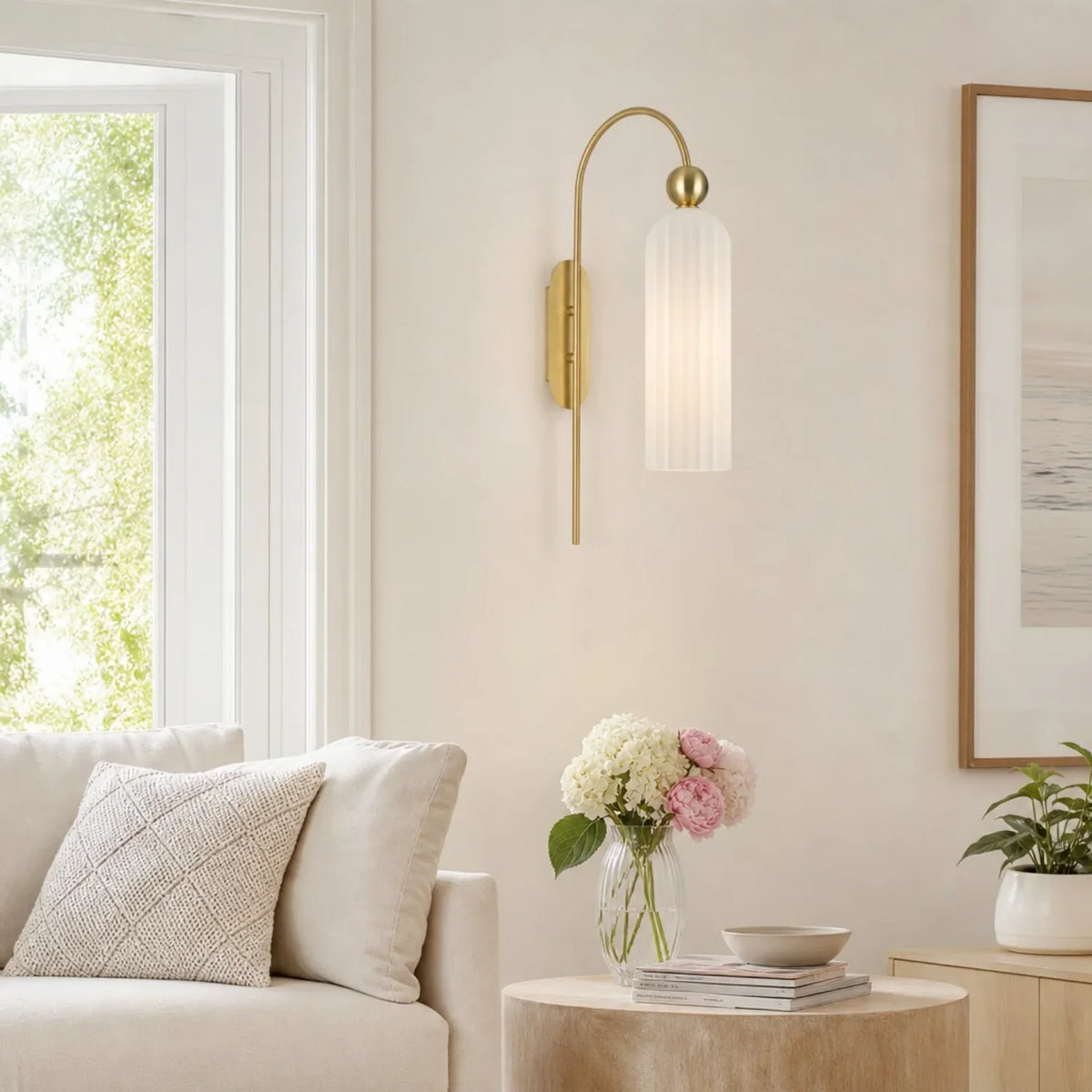 azura-modern-cylinder-vertical-glass-wall-sconce