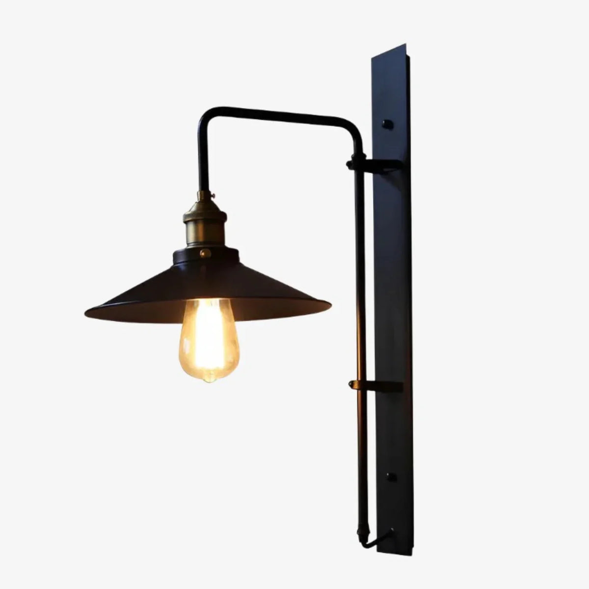 emile-vintage-adjustable-metal-wall-lamp