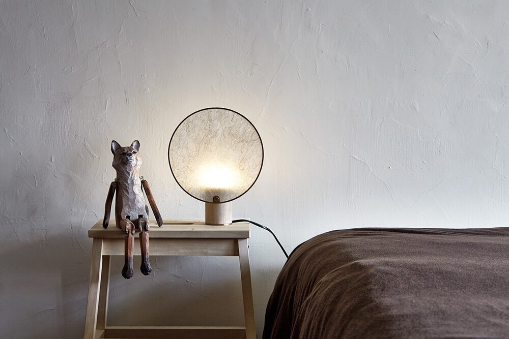 Table lamp with screen desi