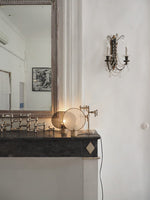 Table lamp with screen desi