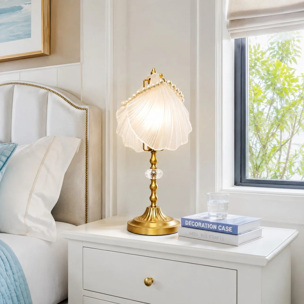 serilda-vintage-shell-pearl-chain-table-lamp