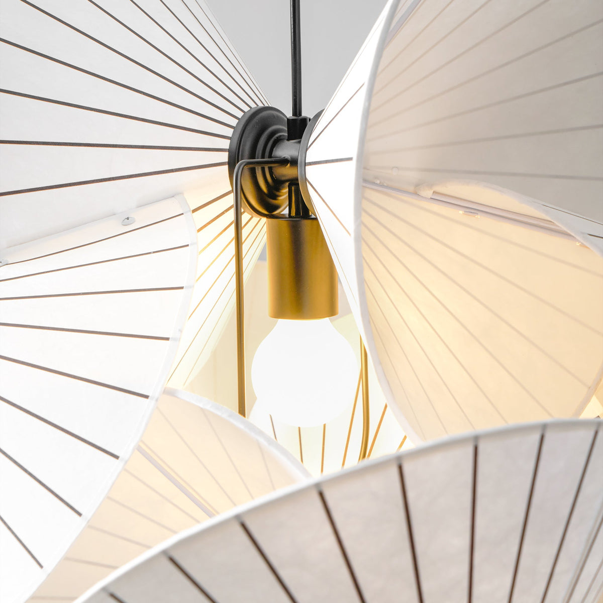 serpentine-pendant-light