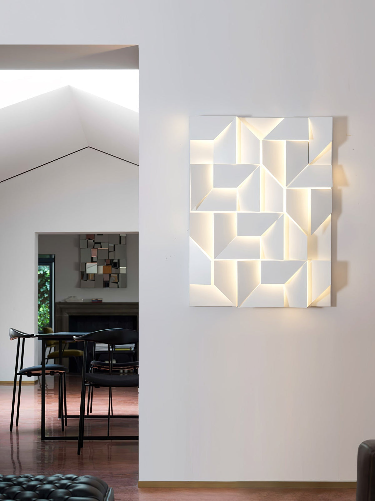 Shadows Charging Grand Sconce
