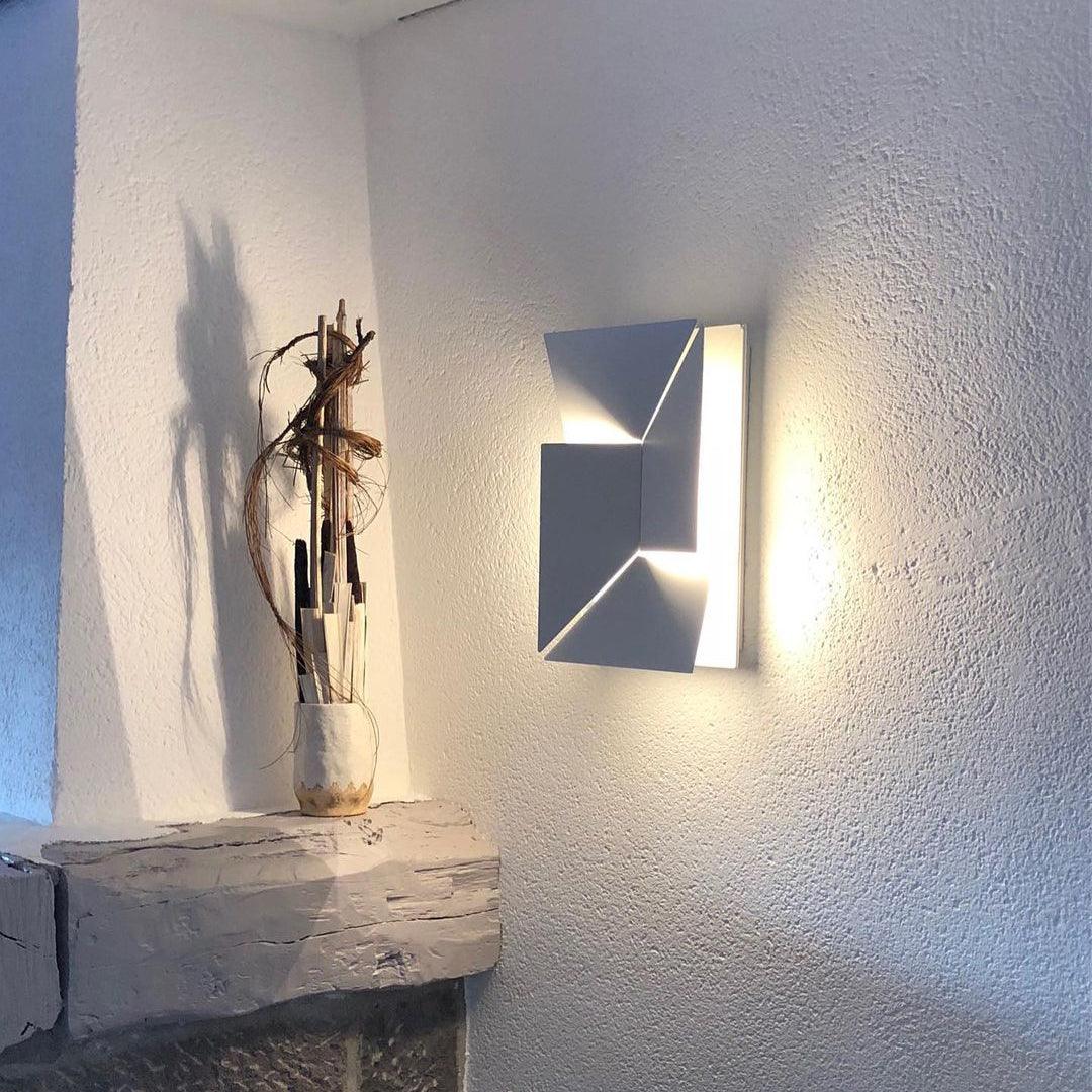 Shadows Charging Grand Sconce