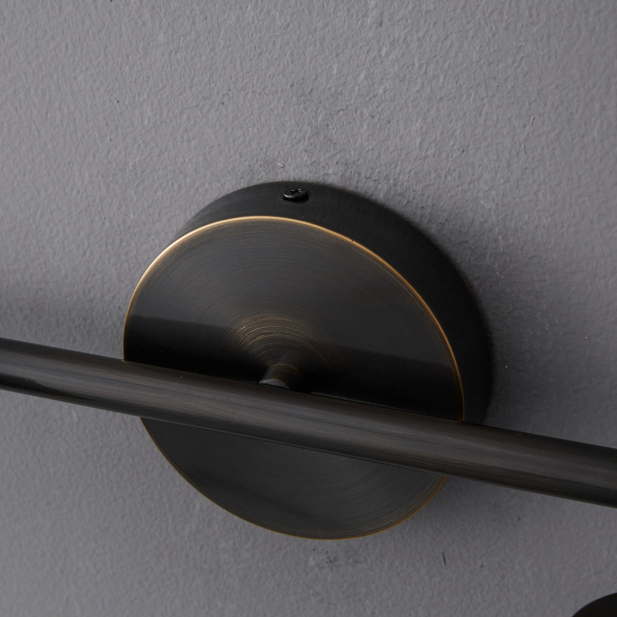 taylor-adjustable-head-wall-lamp