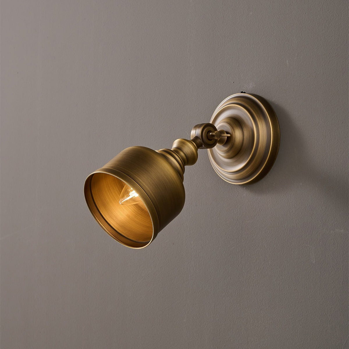 timarron-wall-lamp