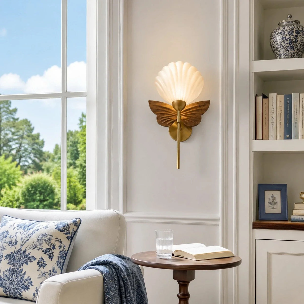 tiora-vintage-shell-butterfly-wall-light