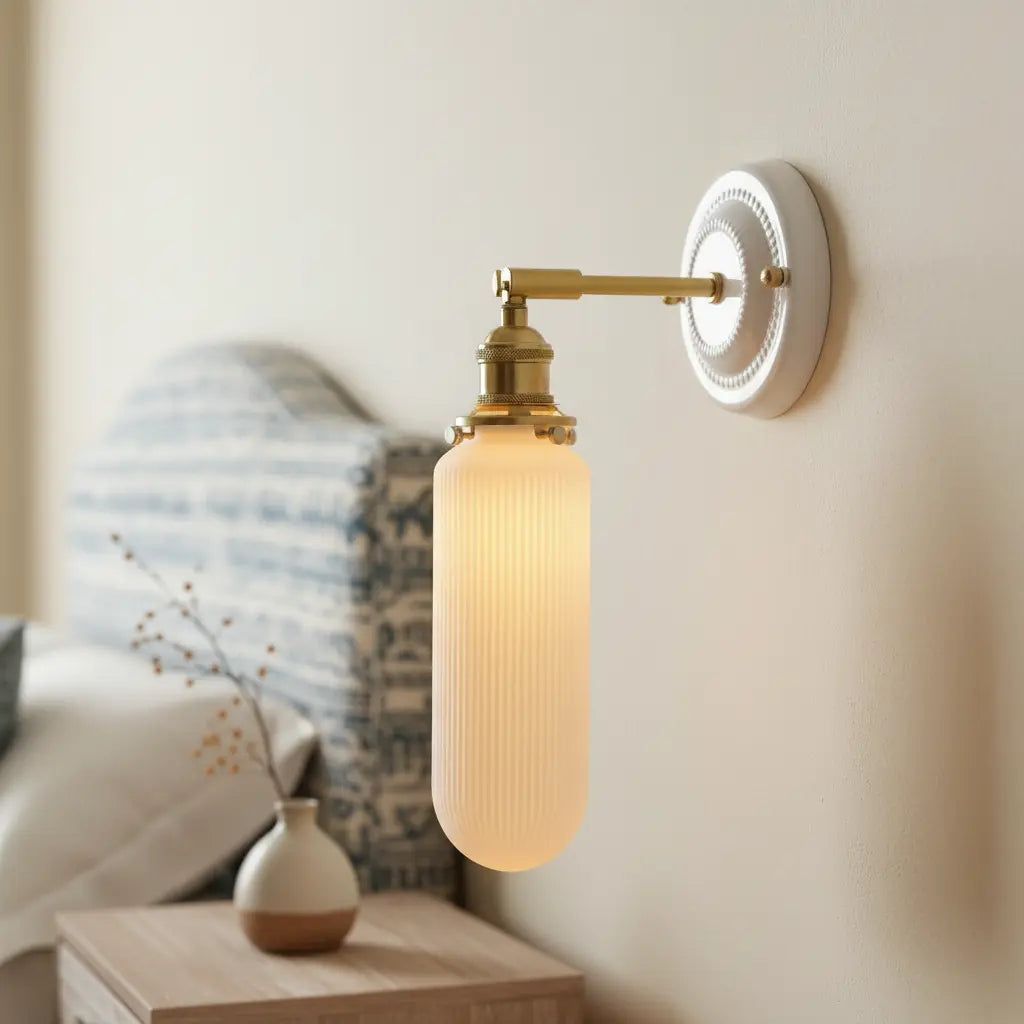 vintage-brass-textured-ceramic-wall-sconce