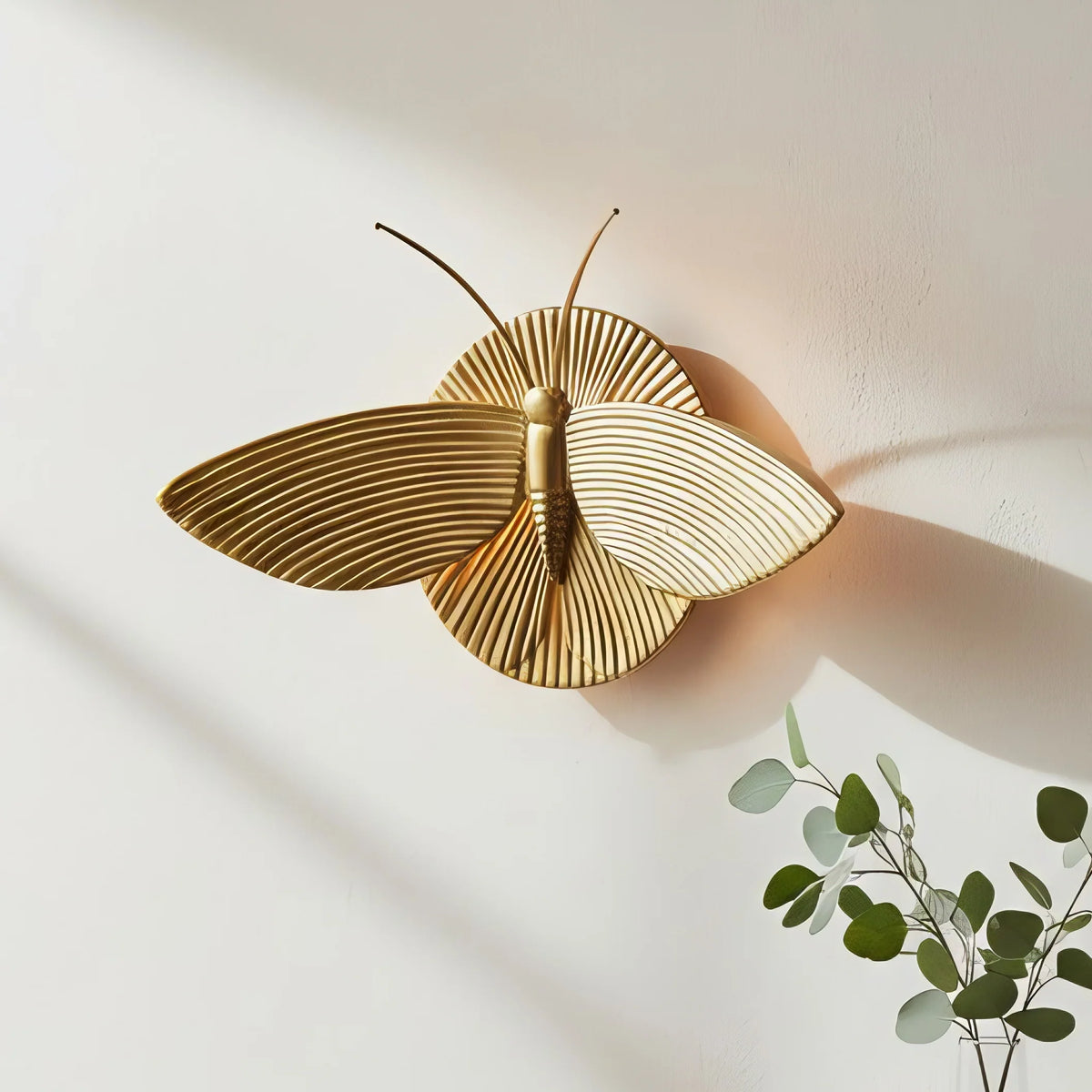 vintage-moth-shaped-resin-wall-light
