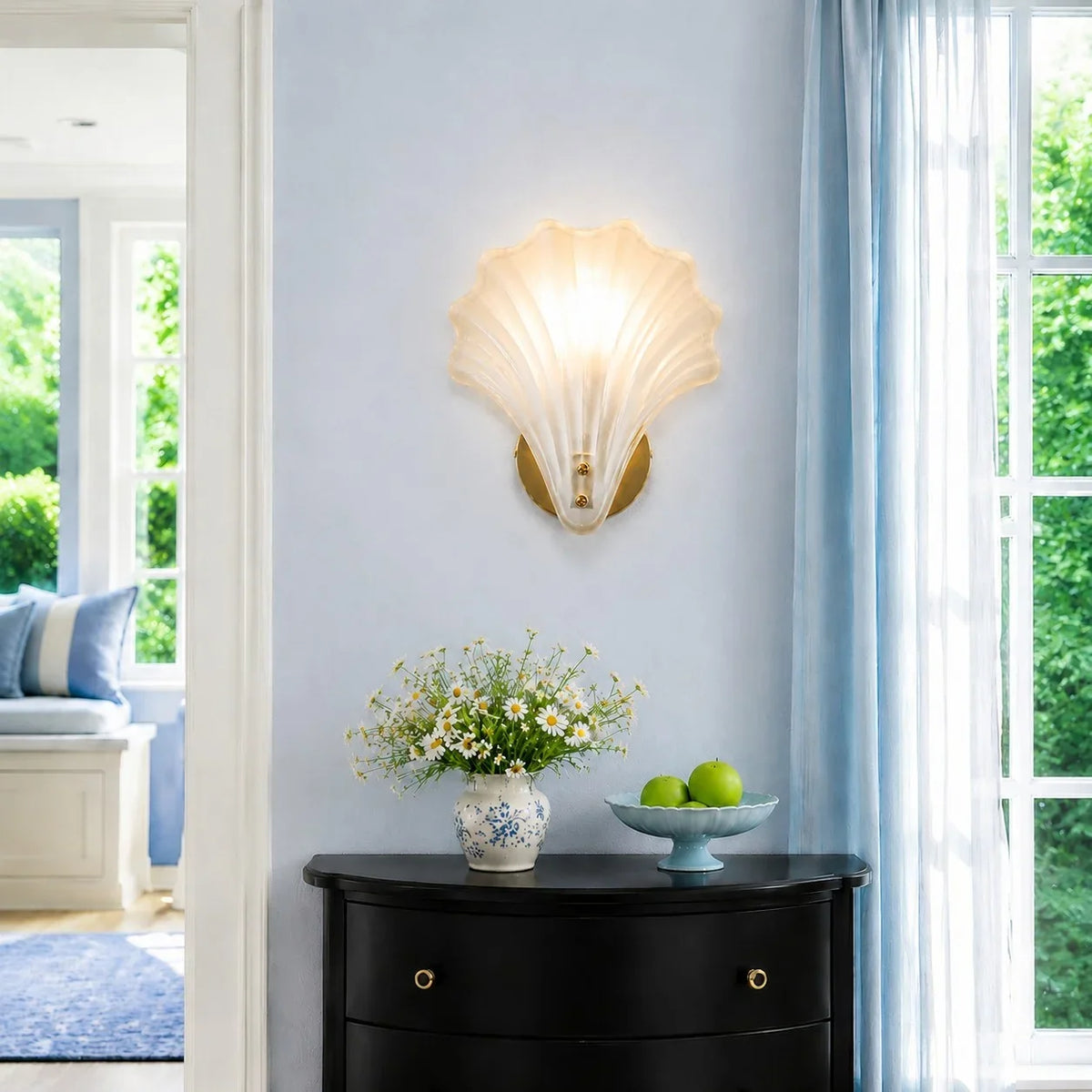 xyra-modern-scallop-shell-glass-wall-lamp