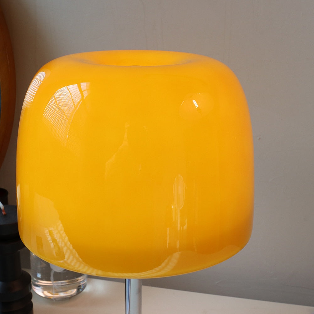retro-mushroom-glass-table-lamp