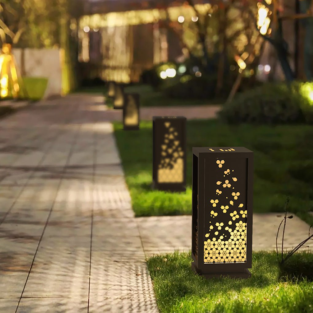 Chinese Style Hollow Carved Outdoor Courtyard Waterproof Landscape Lighting Decorative Lamp
