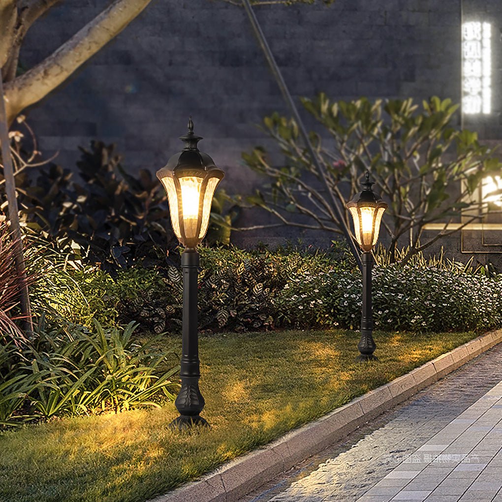 Classic Outdoor Waterproof Landscape Decorative Lighting Post Light For Villa Lawn