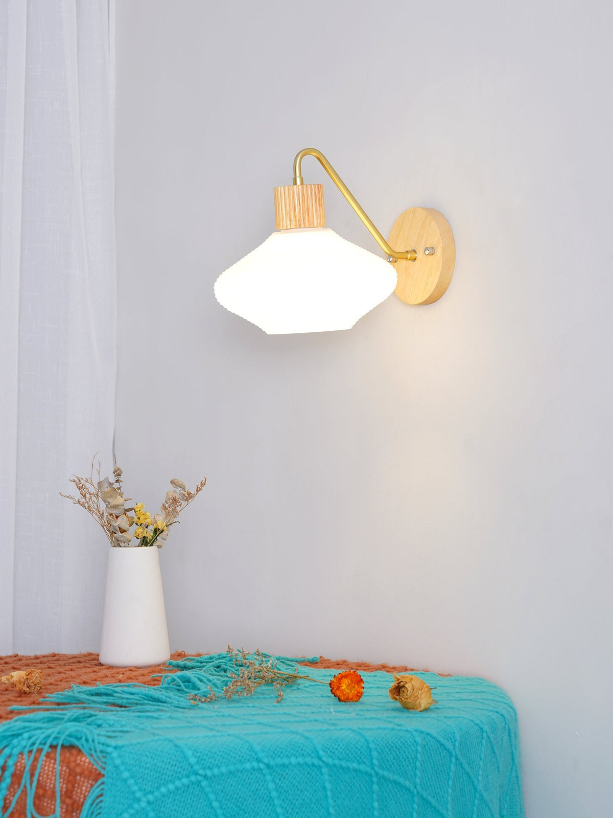 wohlert-wall-lamp