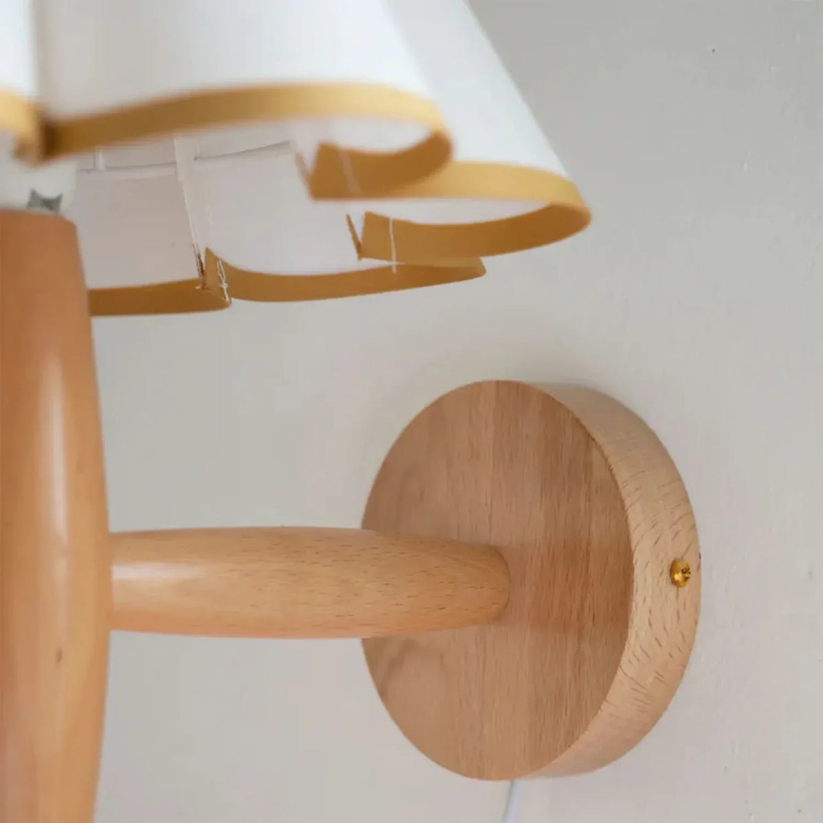 vintage-fluted-plug-in-wall-lamp