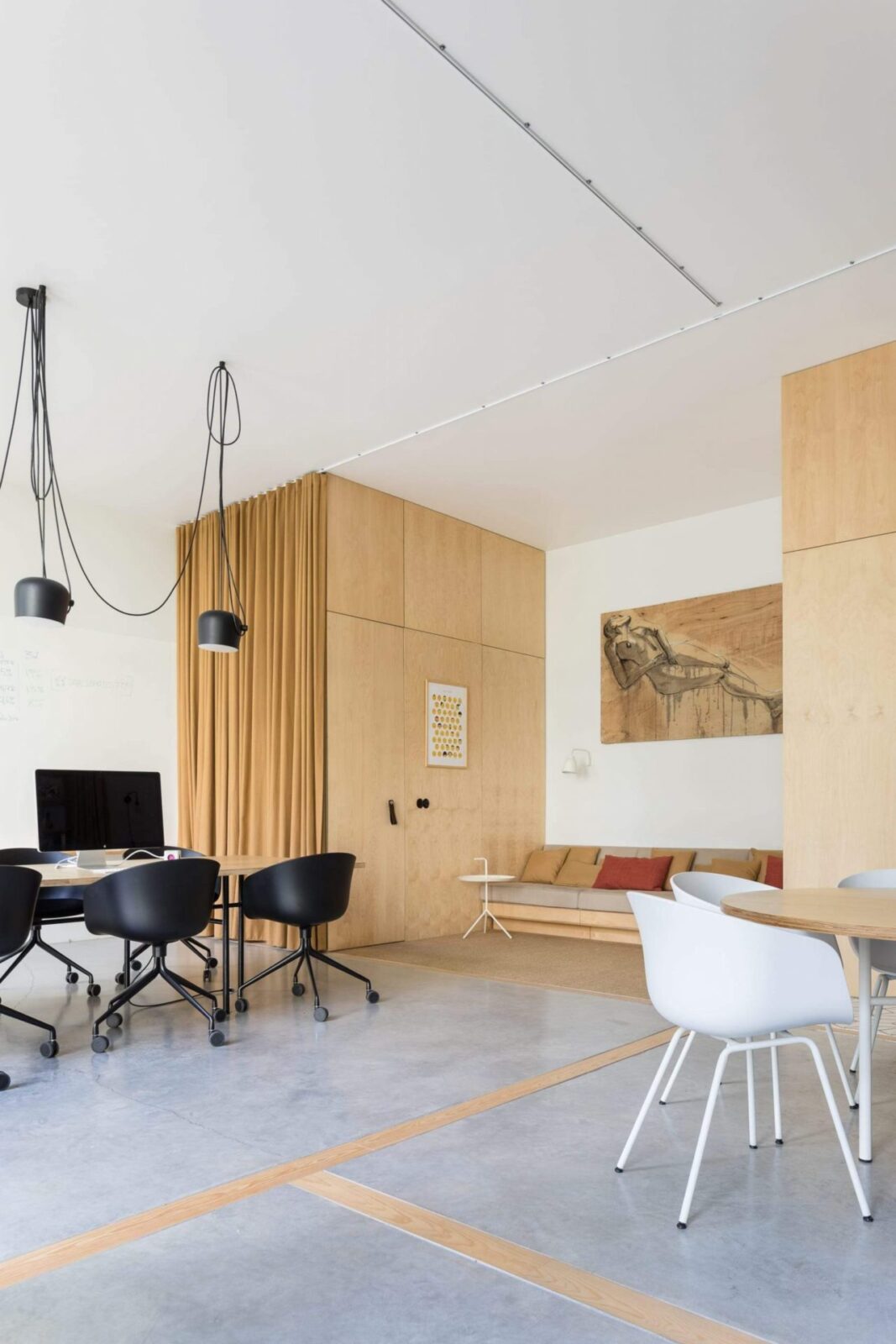 Aim Pendant Light